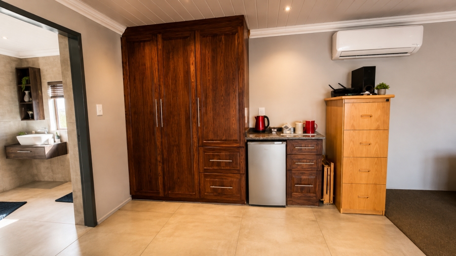 3 Bedroom Property for Sale in Wilkoppies North West